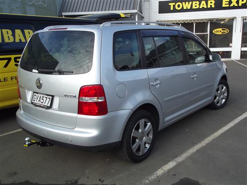 VOLKSWAGEN TOURAN STATIONWAGON 2003-2015